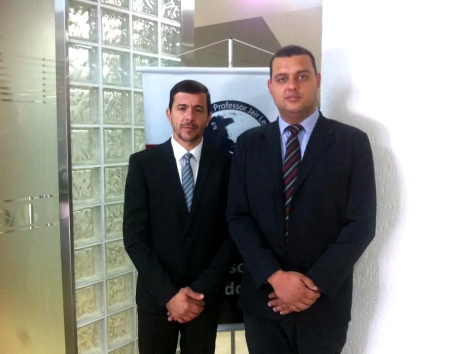 Felipe Mendes Smargiassi e o advogado Zanone Júnior no evento Jair Leonardo, da OAB/MG